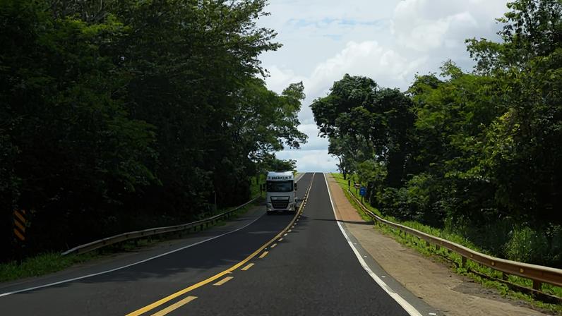 BR-040 terá dispositivo de pesagem automática de caminhões