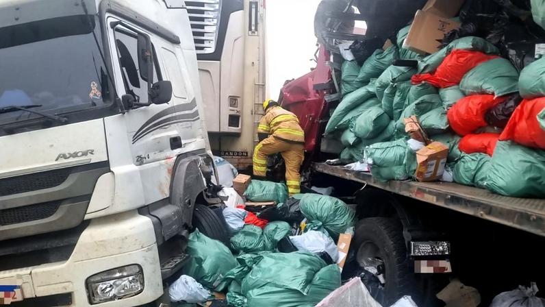 As circunstâncias que levaram à perda de controle da carreta de encomendas serão investigadas