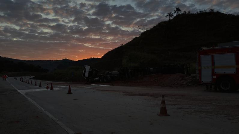 Acidente na BR-381, em Antônio Dias
