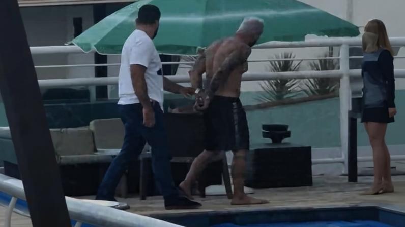Casal foi encontrado em uma pousada, onde estavam escondidos desde que foram abordados pela Polícia Militar