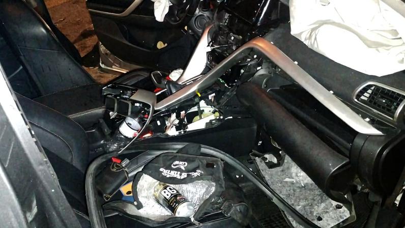 EPR divulga imagem de carro envolvido em acidente com bebidas alcoólicas dentro