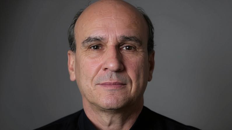 Morte de diretor comoveu a comunidade escolar local