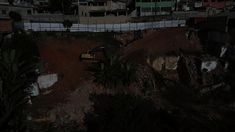 Intervenção inclui serviços de estabilização da encosta, reforço estrutural, melhorias na drenagem pluvial e requalificação do espaço urbano
