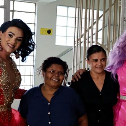 Drag queens da Parada do Orgulho de BH animam pacientes da Santa Casa