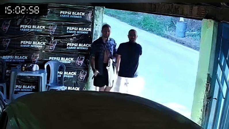Homem atacou ao menos quatro pessoas após matar a esposa a facadas