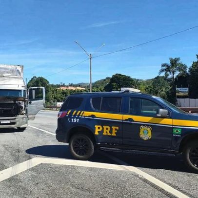PRF flagra menor de 14 anos dirigindo caminhão em Minas Gerais