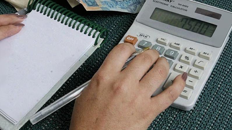 Atualmente existem 296.477 contribuintes, entre pessoas físicas e jurídicas, com débitos superiores a R$ 1 milhão inscritos na dívida ativa da União.
