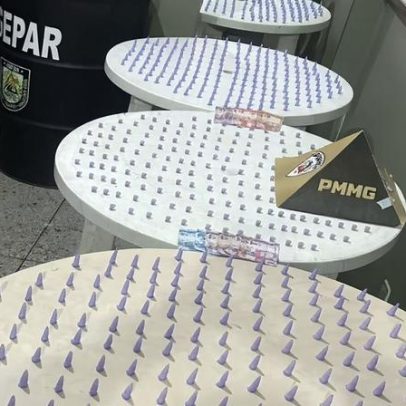 Dupla com várias passagens é presa ao receber carga de drogas em BH