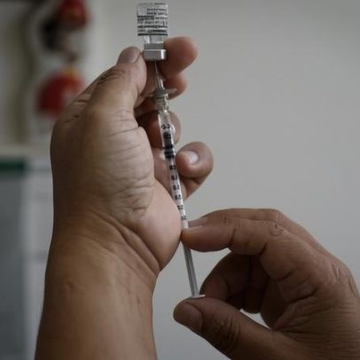 Vacina contra HPV reduz mortes por câncer do colo do útero a zero entre jovens