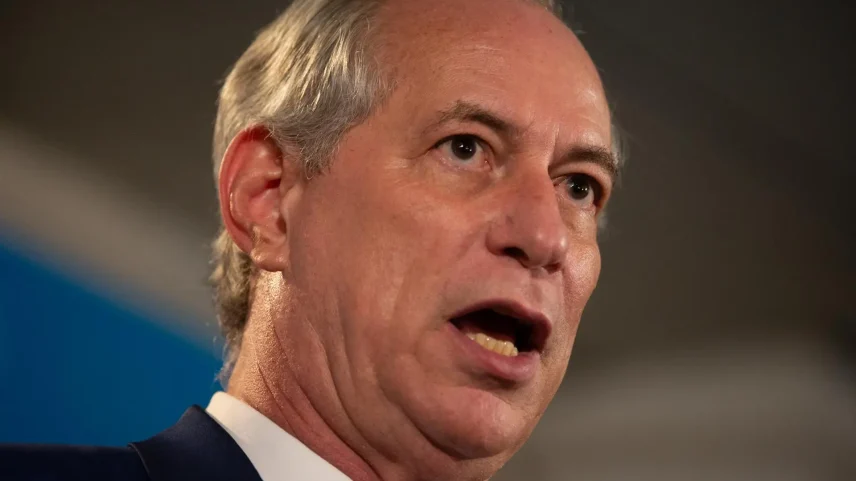 Ciro Gomes justifica aproximação com lideranças do PL e afirma buscar união da oposição cearense contra o PT. (Foto: EFE/André Coelho)