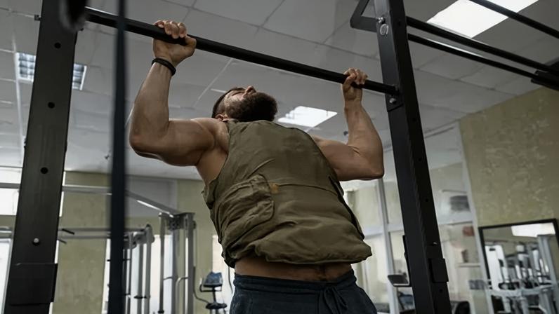 O colete de peso funciona como uma sobrecarga extra nos exercícios de força, mas não é indicado para todas as pessoas