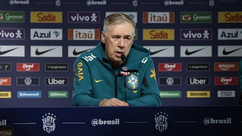 Carlo Ancelotti em coletiva da Seleção