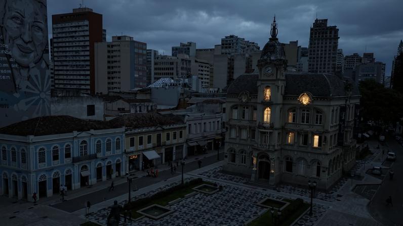 Curitiba registrou saldo positivo de 7.267 vagas de empregos formais ocupados por trabalhadores migrantes no Brasil em 2025. (Foto: José Fernando Ogura/Prefeitura de Curitiba)