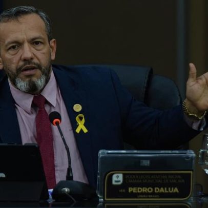 Prefeito de Macapá anuncia maior edital de concursos da história