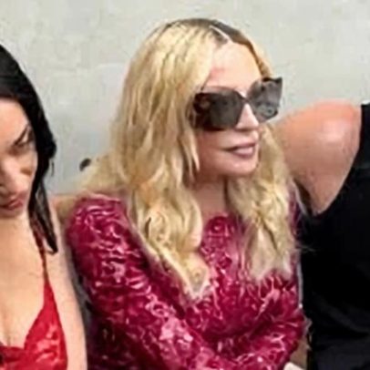 Ator de Heated Rivalry, fã de Madonna, fuma ao lado da cantora em desfile