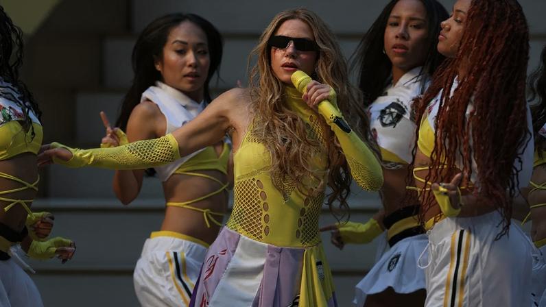 Shakira se apresentou na abertura da Copa do Mundo no México na quinta, 11