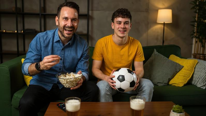 Não é preciso abrir mão dos alimentos que fazem parte da festa para manter uma alimentação equilibrada durante os jogos