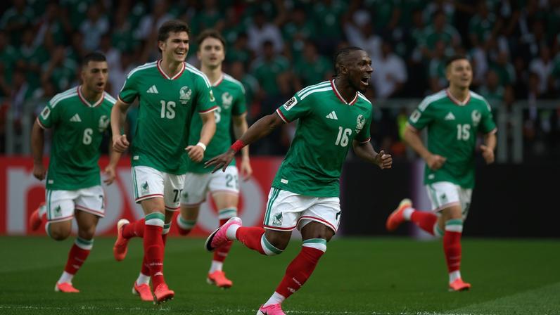 Foto colorida da seleção mexicana - Metrópoles