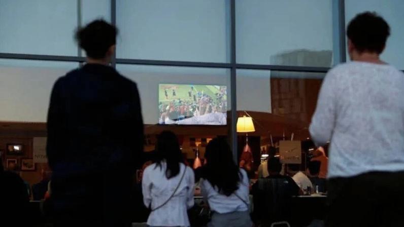 37% dos profissionais já planejam ajustar seus horários de trabalho para assistir aos jogos da Copa do Mundo