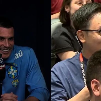 Ibáñez salva repórter sul-coreano e mostra inglês afiado em coletiva nos EUA