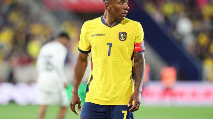 Estupinan (Equador) durante jogo contra a Arábia Saudita, no dia 30.05.2026.