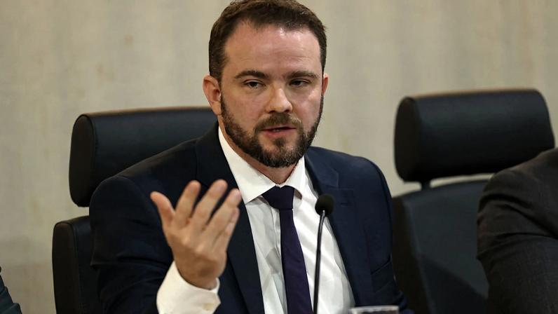 Medidas sobre combustíveis influenciam política monetária, diz Durigan