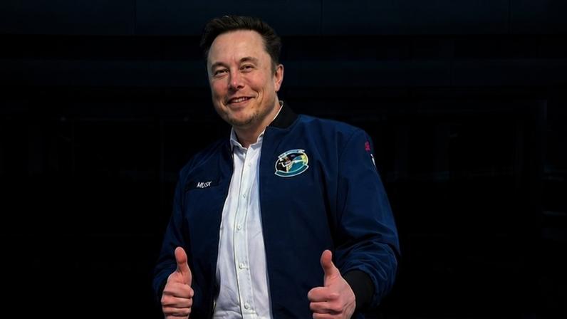 Elon Musk atinge marco inédito com SpaceX