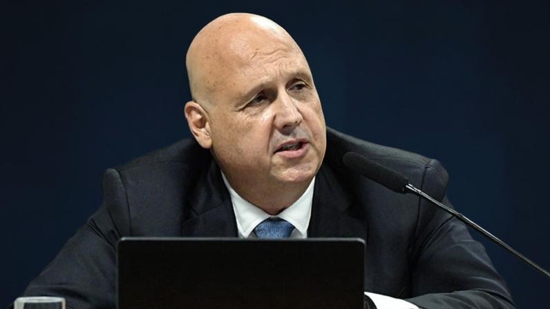 Mercado financeiro passa por transformação; CVM demite e discute IA