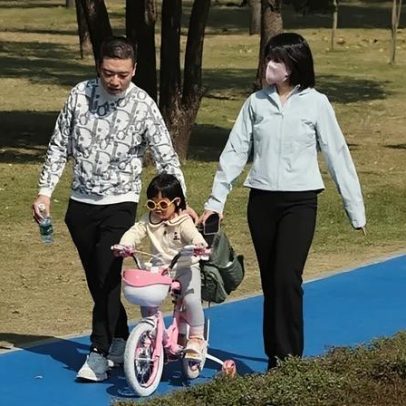 Custo de criar filhos na China cai a partir do segundo filho
