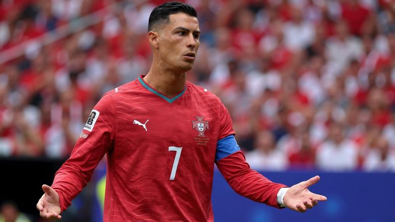 Cristiano Ronaldo foi o pior jogador em campo na estreia de Portugal