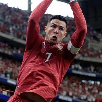 Portugal goleia com Ronaldo brilhando; equipe joga bem, não é candidato