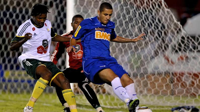 Amistoso entre Cruzeiro e África do Sul disputado no Mineirão