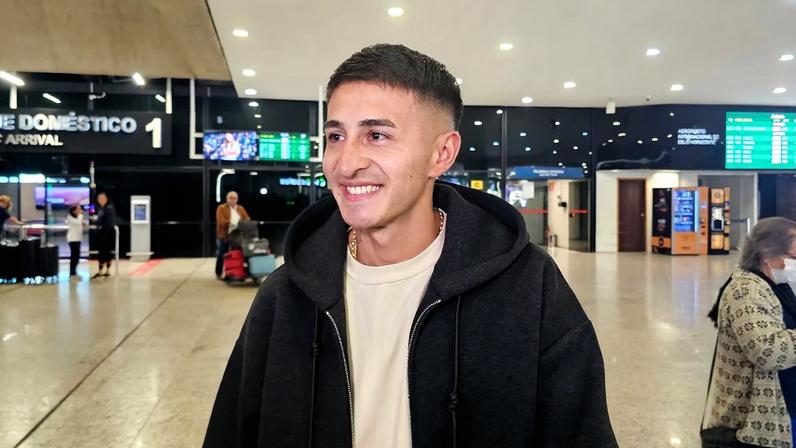 Gabriel Hernán Rojas no aeroporto de Confins, na Grande BH