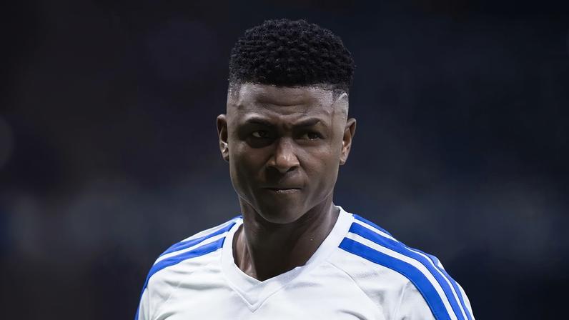 Camisa 22 substituiu o artilheiro Kaio Jorge, mas decepcionou