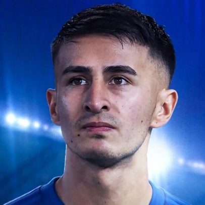 Cruzeiro confirma contratação do lateral-esquerdo Gabriel Rojas