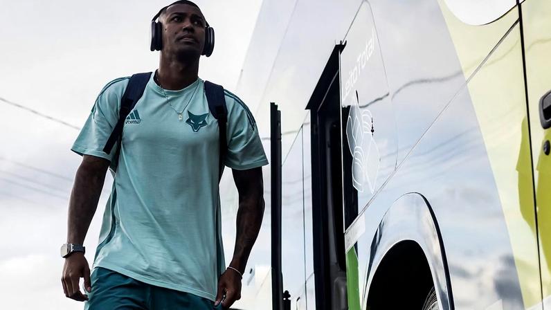 Walace tem 31 anos e contrato por mais dois anos e meio
