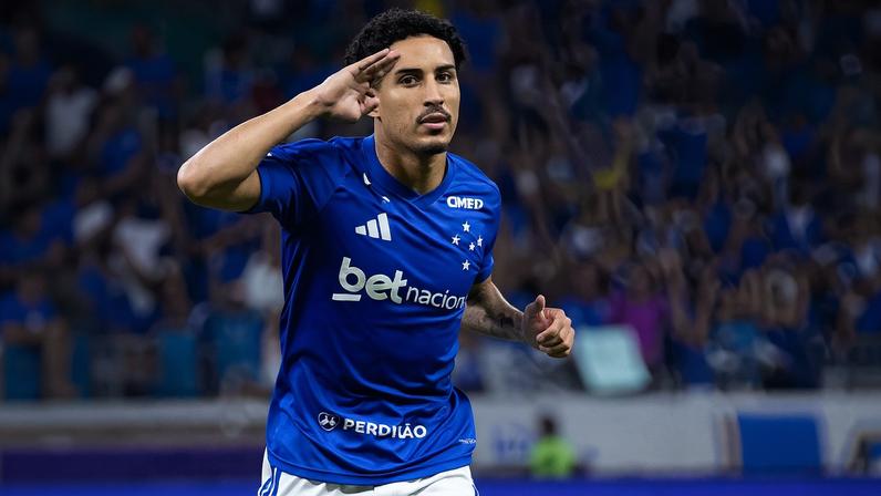 Cruzeiro venceu Grêmio por 2 x 0 em último duelo antes de jogo no DF