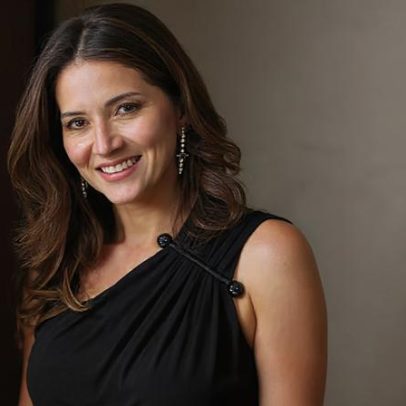 Arquitetura de Andrea Murao destaca cores fortes e estampas