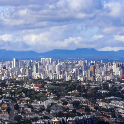 Curitiba enfrenta explosão de moradores sozinhos e apartamentos compactos