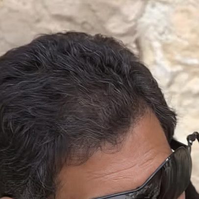 Diretor de Dark Horse diz que filme pode influenciar eleição de Flávio Bolsonaro