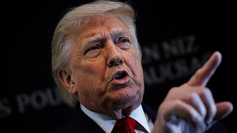 Trump e Irã trocam novas ameaças após ataques trocados