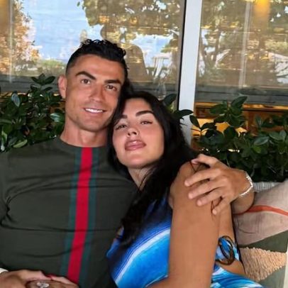 Cristiano Ronaldo aproveita folga e posta foto com a esposa em Miami