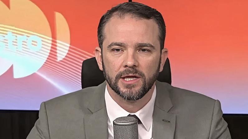 Ministro defendeu mudanças na jornada de trabalho e descartou revisão de regra previdenciária