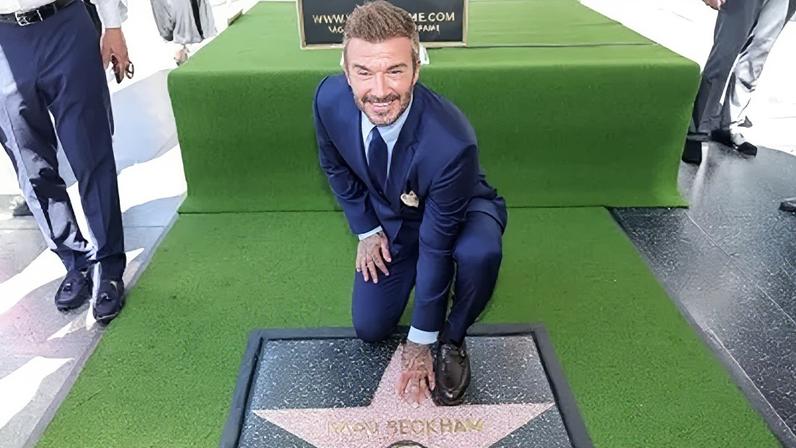 David Beckham ganha estrela na calçada da fama em Hollywood