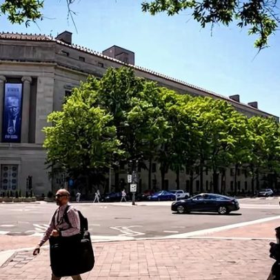 Bloqueio de fundos de Trump exige garantia de não prosseguir