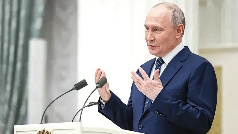 Putin mantém linha dura na Ucrânia, discurso público na Rússia muda