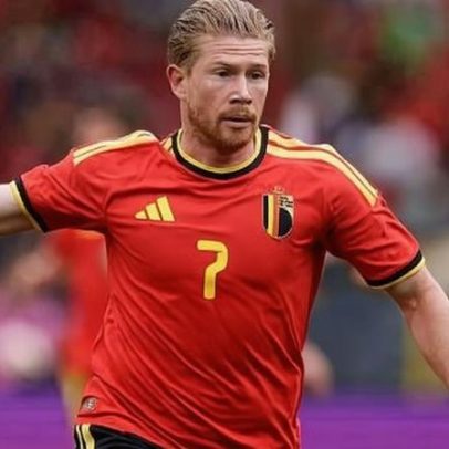 Bélgica mantém Doku e De Bruyne titulares, Lukaku no banco na estreia