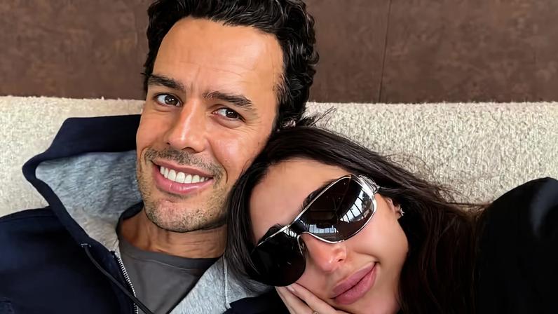 De casamento marcado, Elisa Zarzur celebra 4 anos de relacionamento com Alexandre Negrão 'Nós'