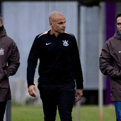 Corinthians mantém diretoria em plantão durante férias do elenco