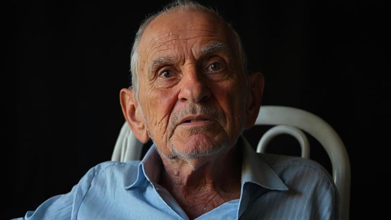 Influenciador Vovô Anésio é internado em UTI